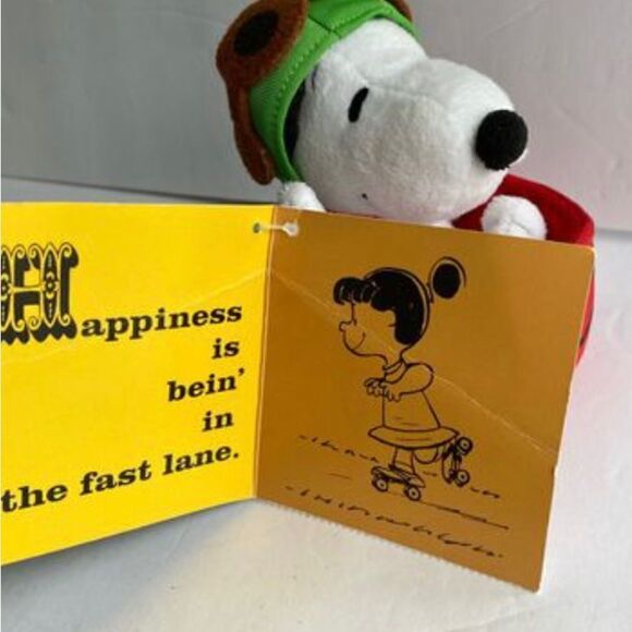 Snoopy/peanuts, NWT Deadstock, vintage Hallmark ace in a basket, plush - Picture 4 of 7